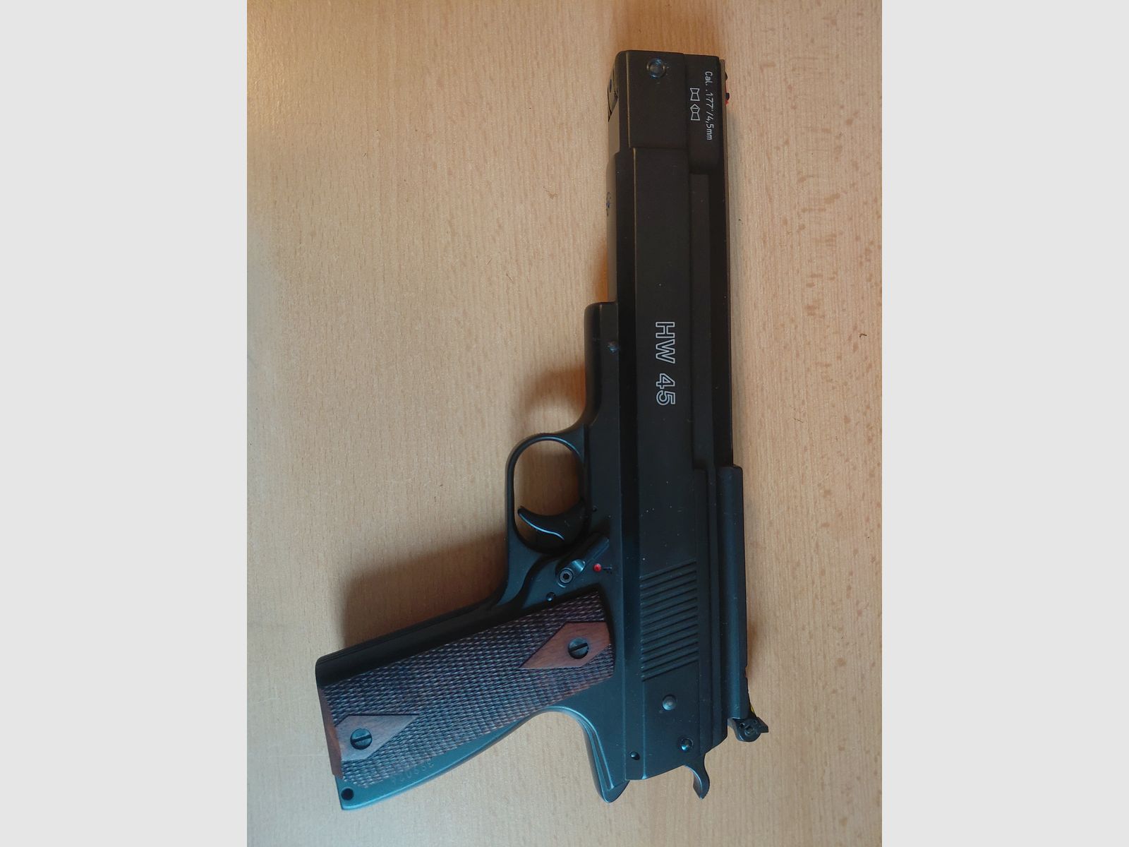 HW45 Weihrauch Luftpistole