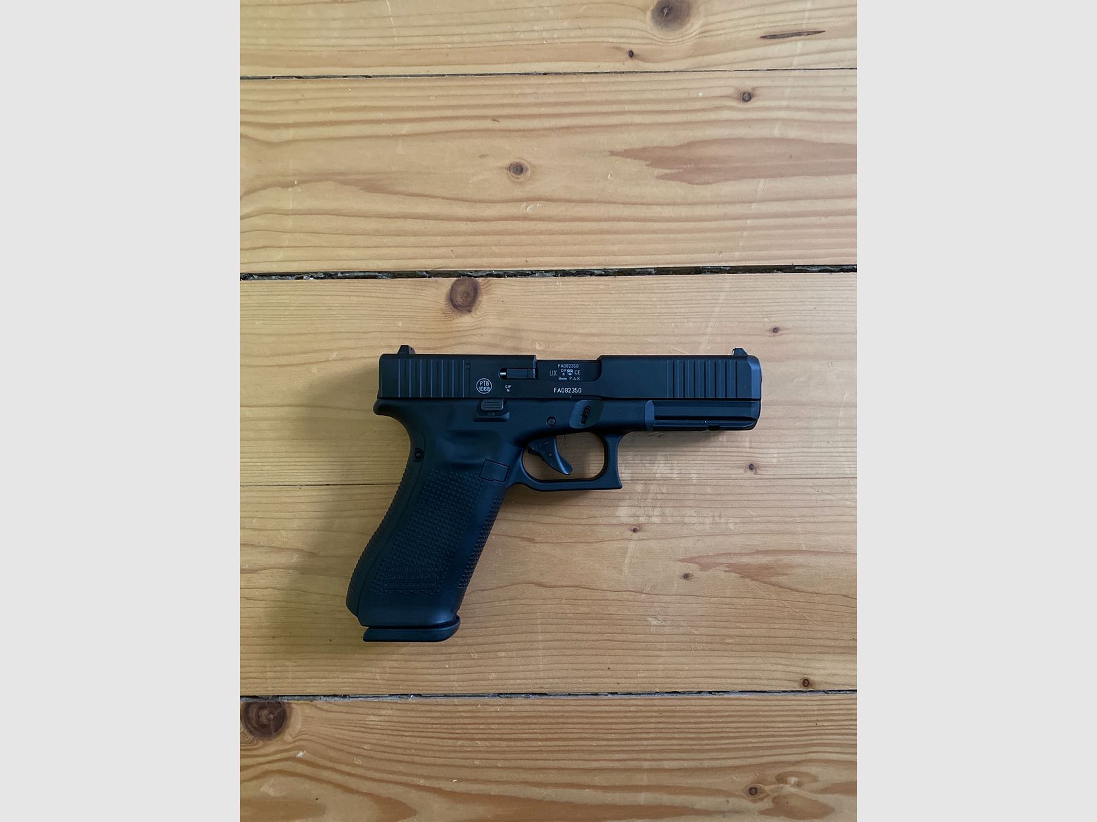 <Vendo la mia Glock 17 Gen 5>