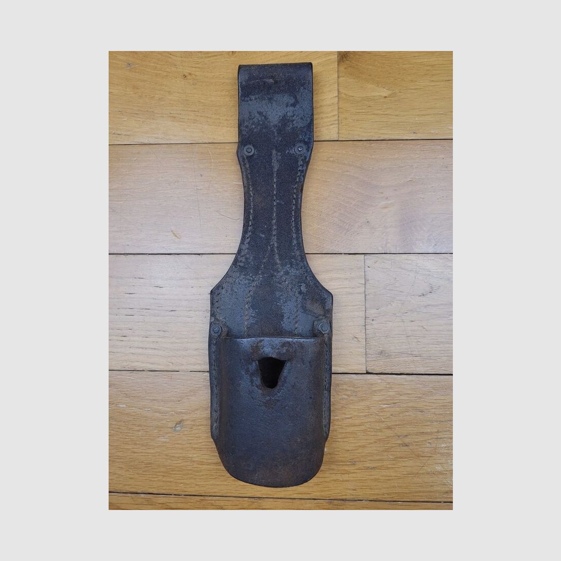Rarissime Porte-Fourreau de baïonnette 98/02 – Cuir – Rivets et coutures impeccables – période 1ière GM – TBE, image 3 sur 10