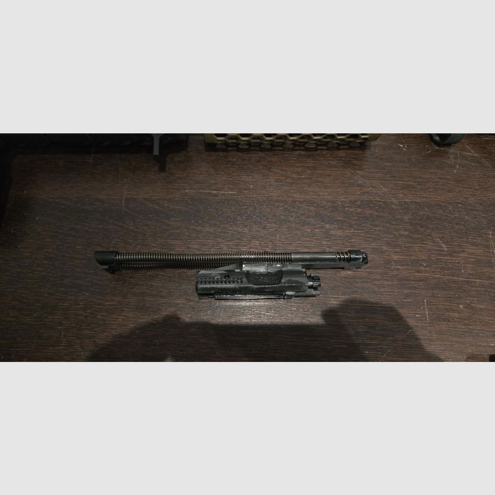 APFG Spear LT mit SURG Upper und Zubehör
