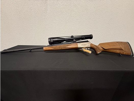 Blaser SR 830 Repetierbüchse Kaliber .300WinMag incl Swarowski und Transportkoffer 