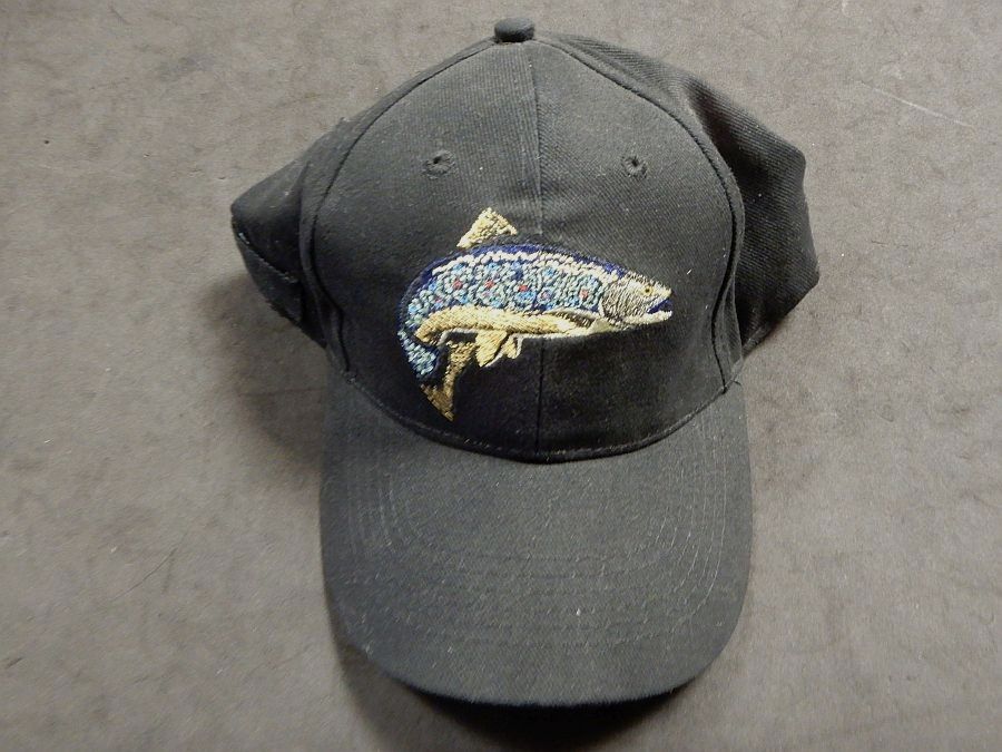 Mütze verschiedene Fische, Schwarz, Bild 1 von 2