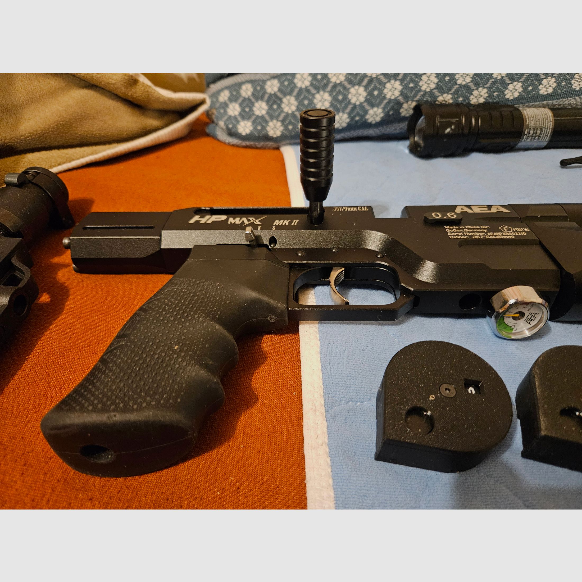 HP Max MK2 as good as new with accessories