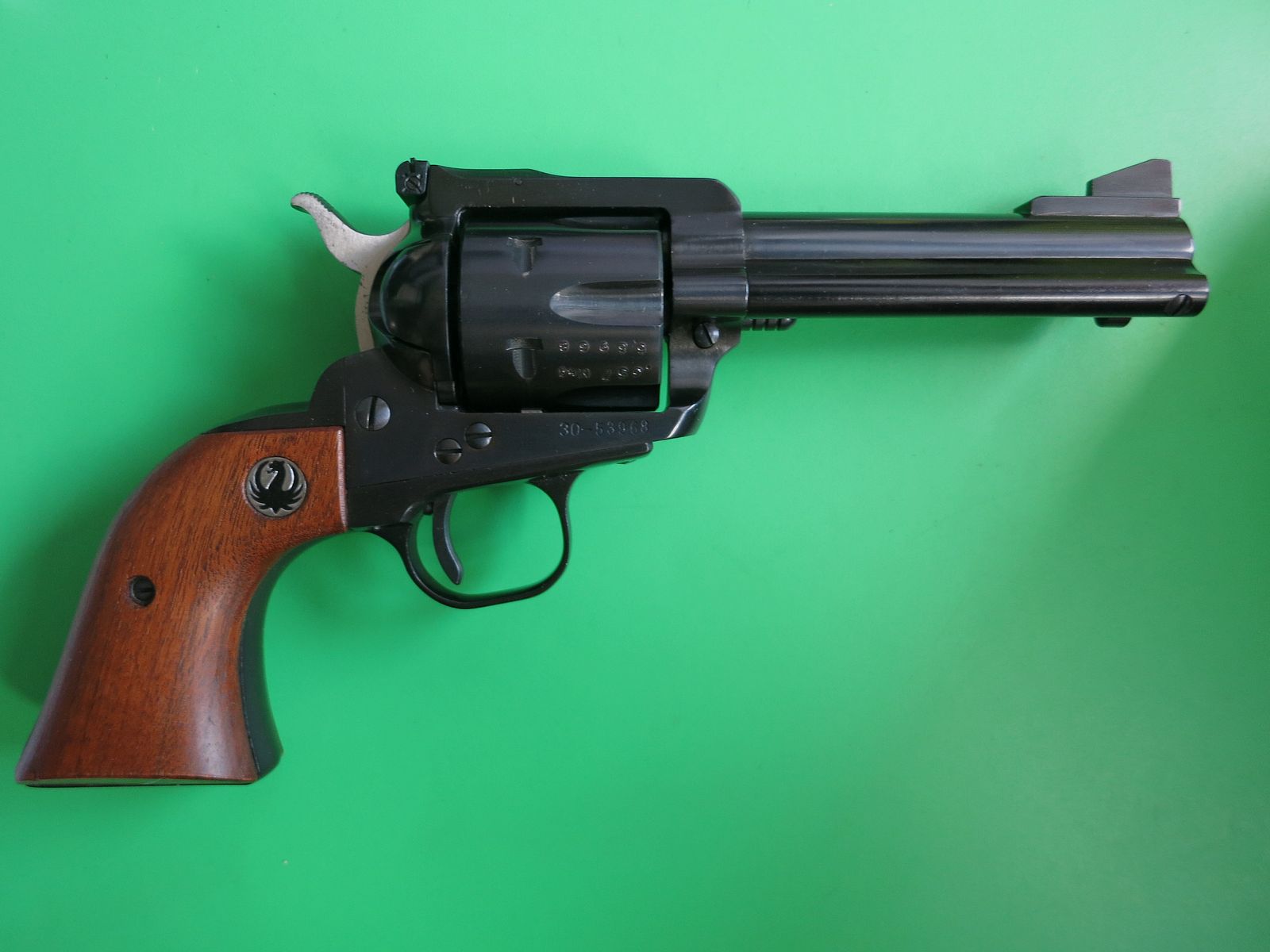 Revolver Western, Sturm Ruger & Co., modello Blackhawk, canna da 4,5", . 357 Magnum/cilindro intercambiabile 9 mm Luger     #47