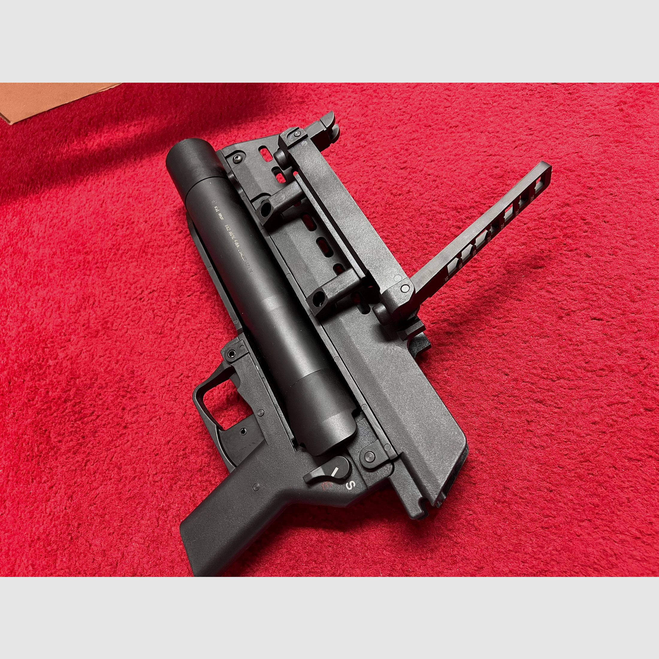 ST 36 Airsoft Granatwerfer für das G36 von S&T Armament in Schwarz 