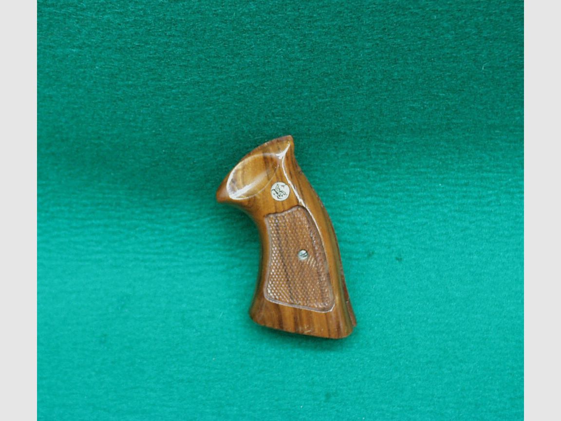 Smith & Wesson Griffschalen K/L Rahmen Squarebutt 686,586....