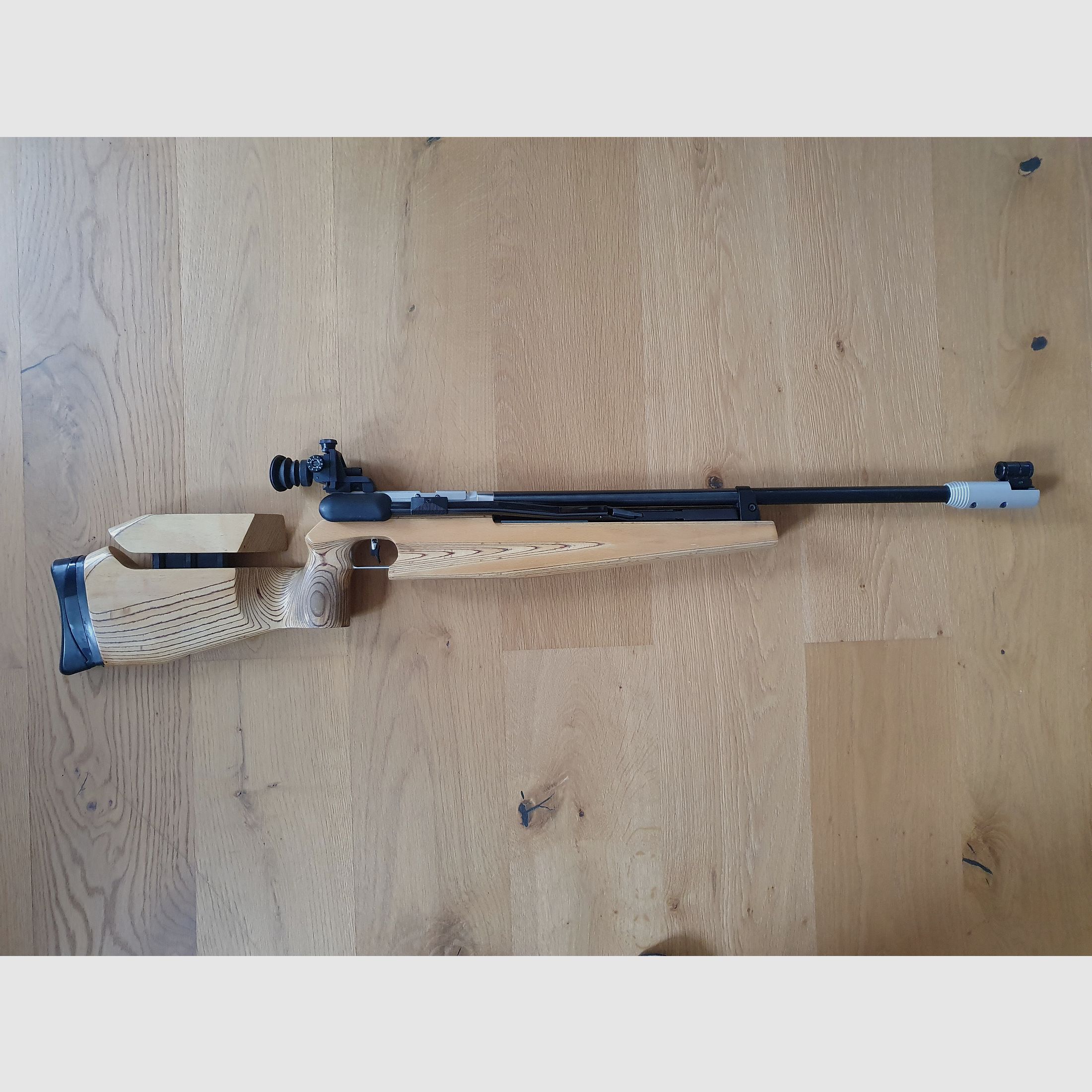 Air rifle model 601 Feinwerkbau including carrying case