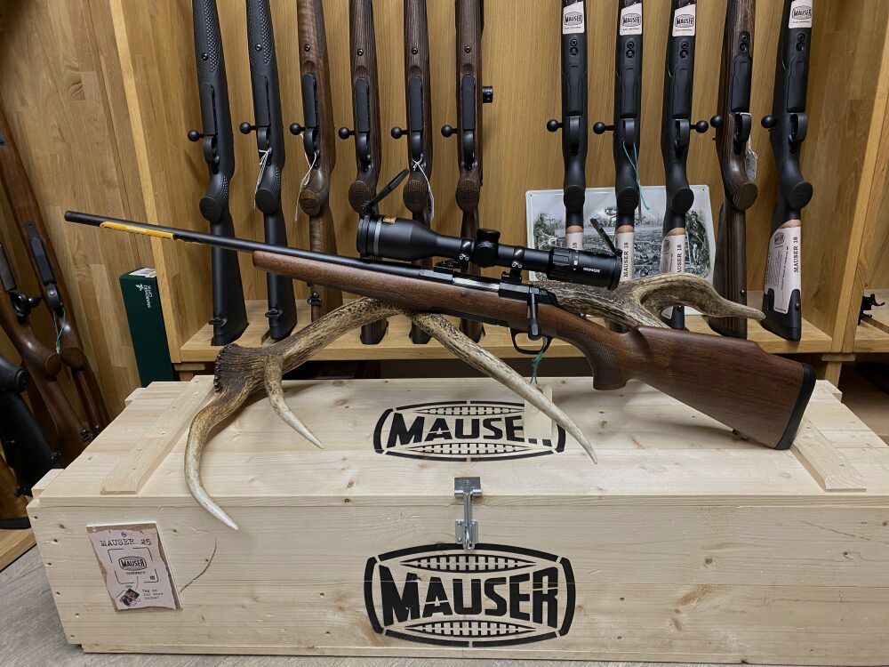 Browning X-Bolt Hunter II MC Threaded links, met Minox Allrounder 2-12x50 zonder rail