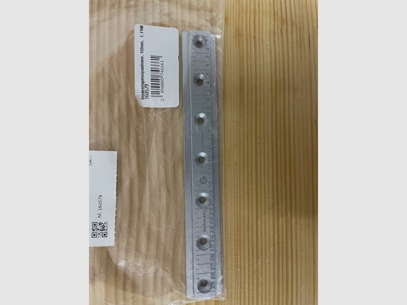 Rückverlagerungsschiene, mit Skala,. Länge 152mm, für FWB