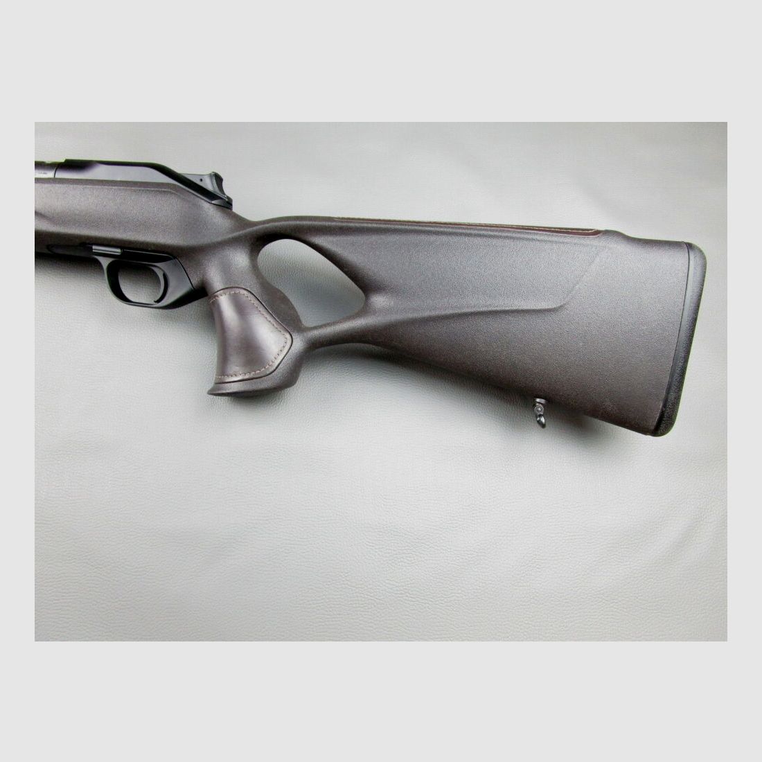 Blaser R8 Professional Success -Links mit Kammergriff rechts