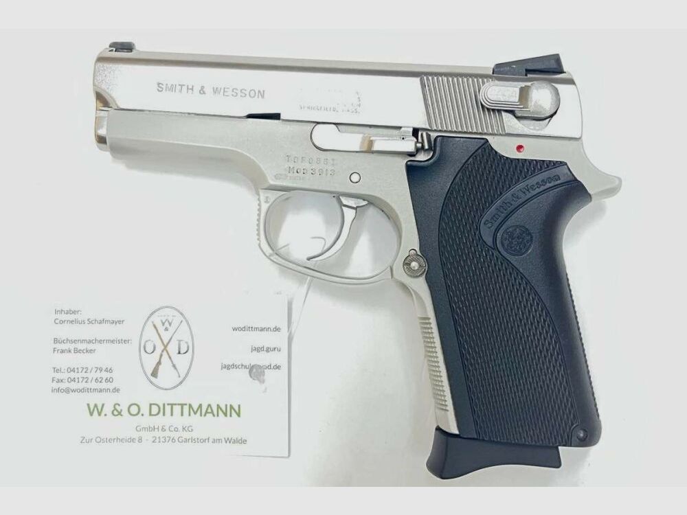 Smith & Wesson - 9mm Luger