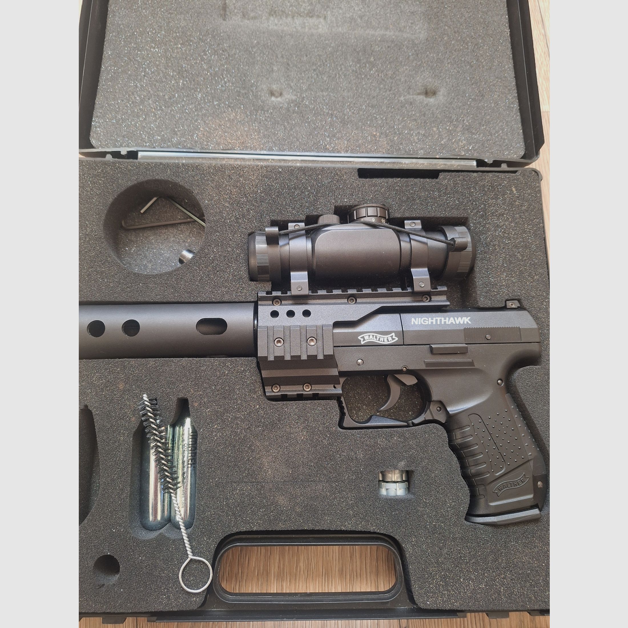 Pistole Walther CP Sport Nighthawk CO2, Cal. 4,5mm Diabolo