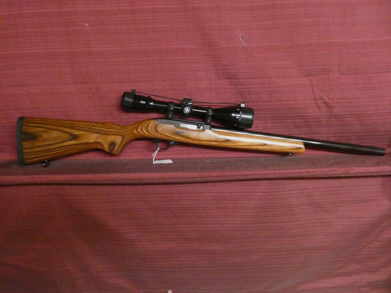 Top, Ruger 10/22 Schichtholzschaft und Optik