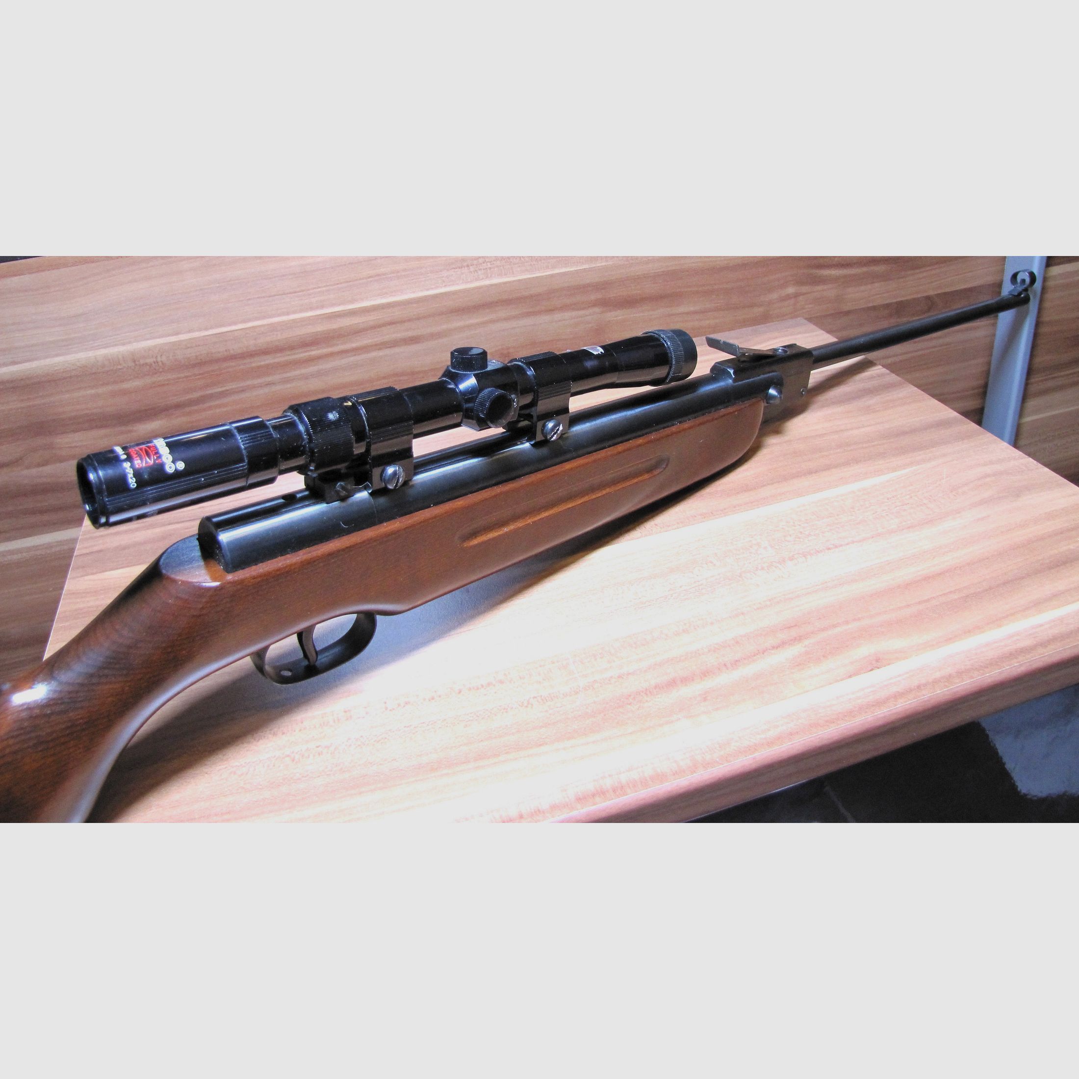Weihrauch HW 50 Luftgewehr mit Zielfernrohr