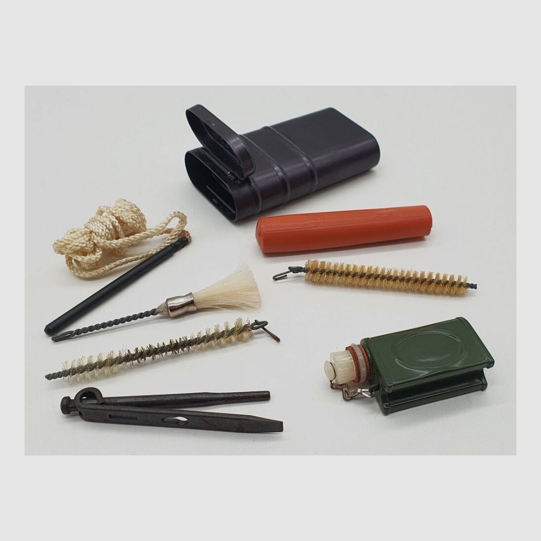 oryginalne urządzenie do czyszczenia broni RG 57 NVA DDR do Kałasznikowa AK47 (7,62 mm) TGL 108-54004