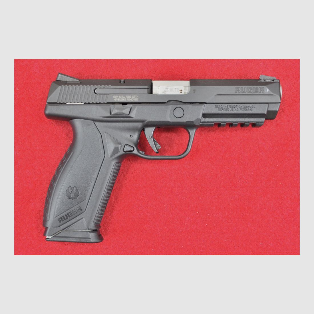 Ruger American Pistol .45 Auto, Bild 3 von 3