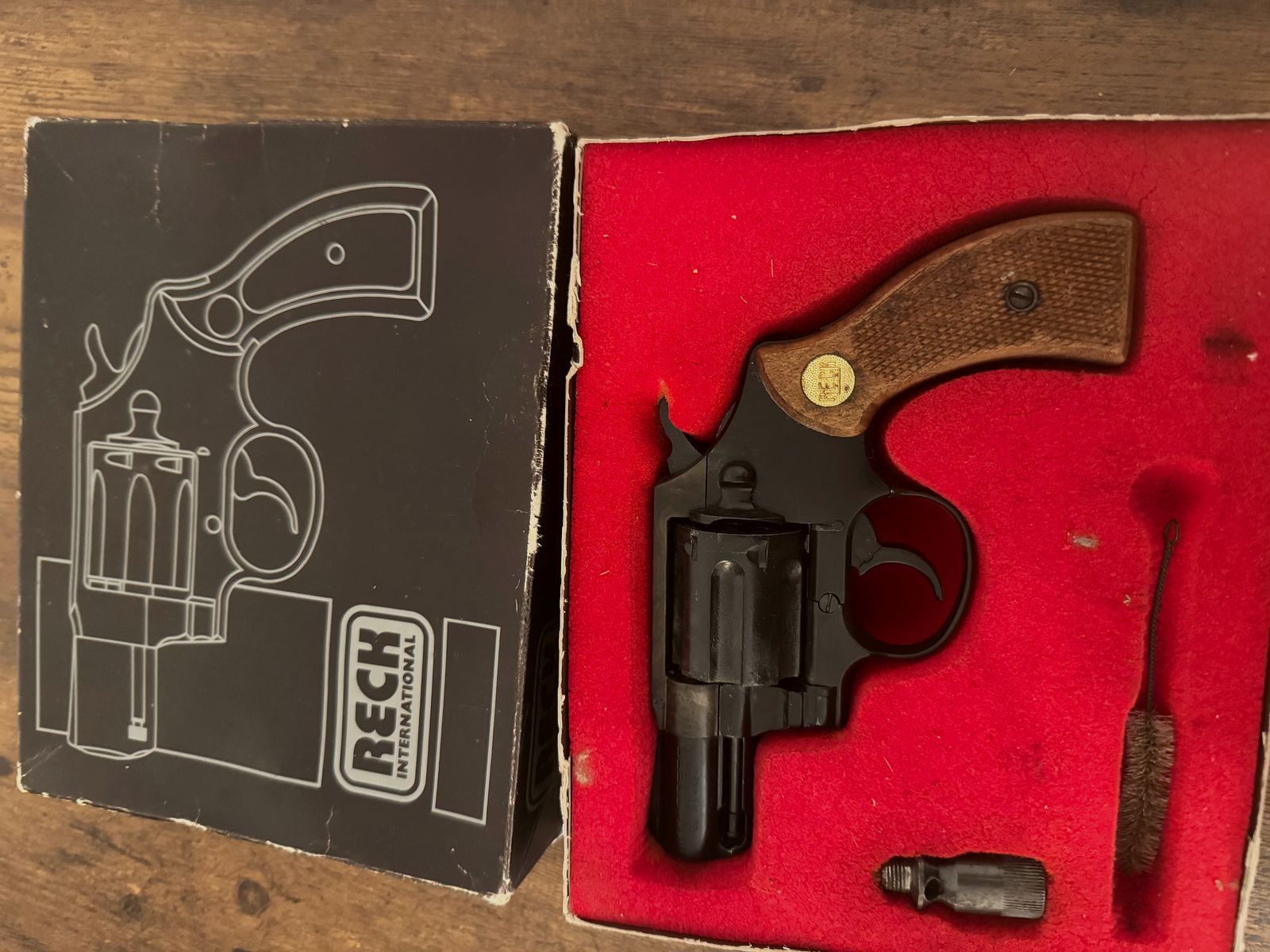 Reck Cobra objet de collection avec boîte d'origine 6 coups