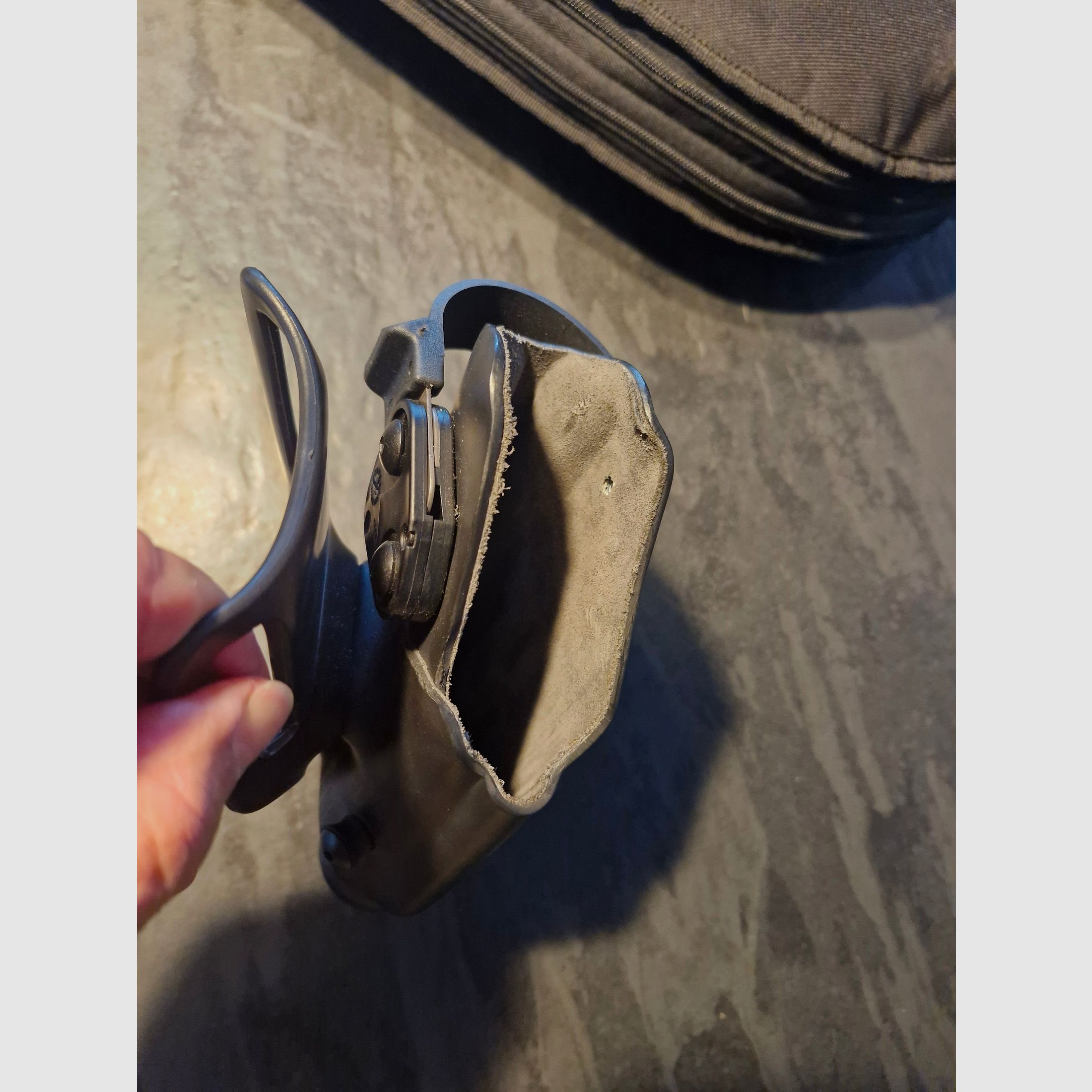 Holster for Glock 17/22 Safariland