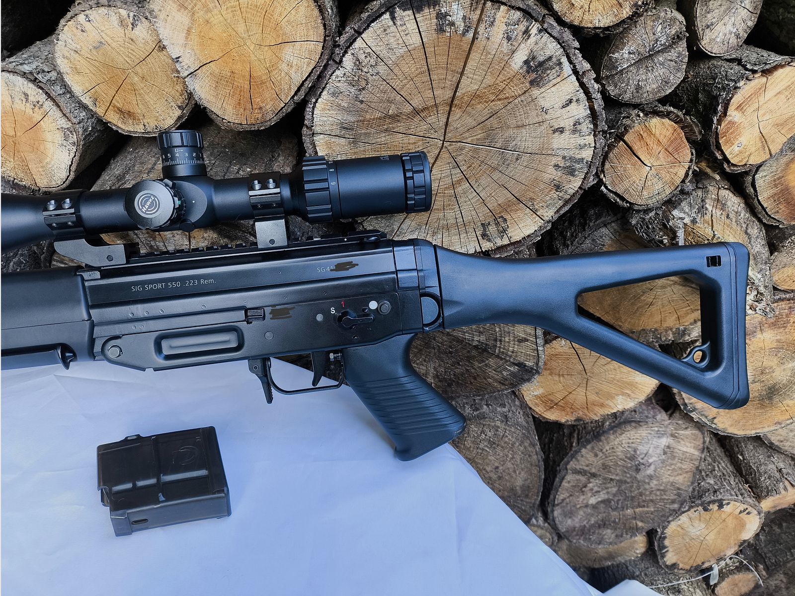 Sig 550 Sport .223 Rem. mit Hawke Sidewinder 30 SF 6-24x56 SR-PRO