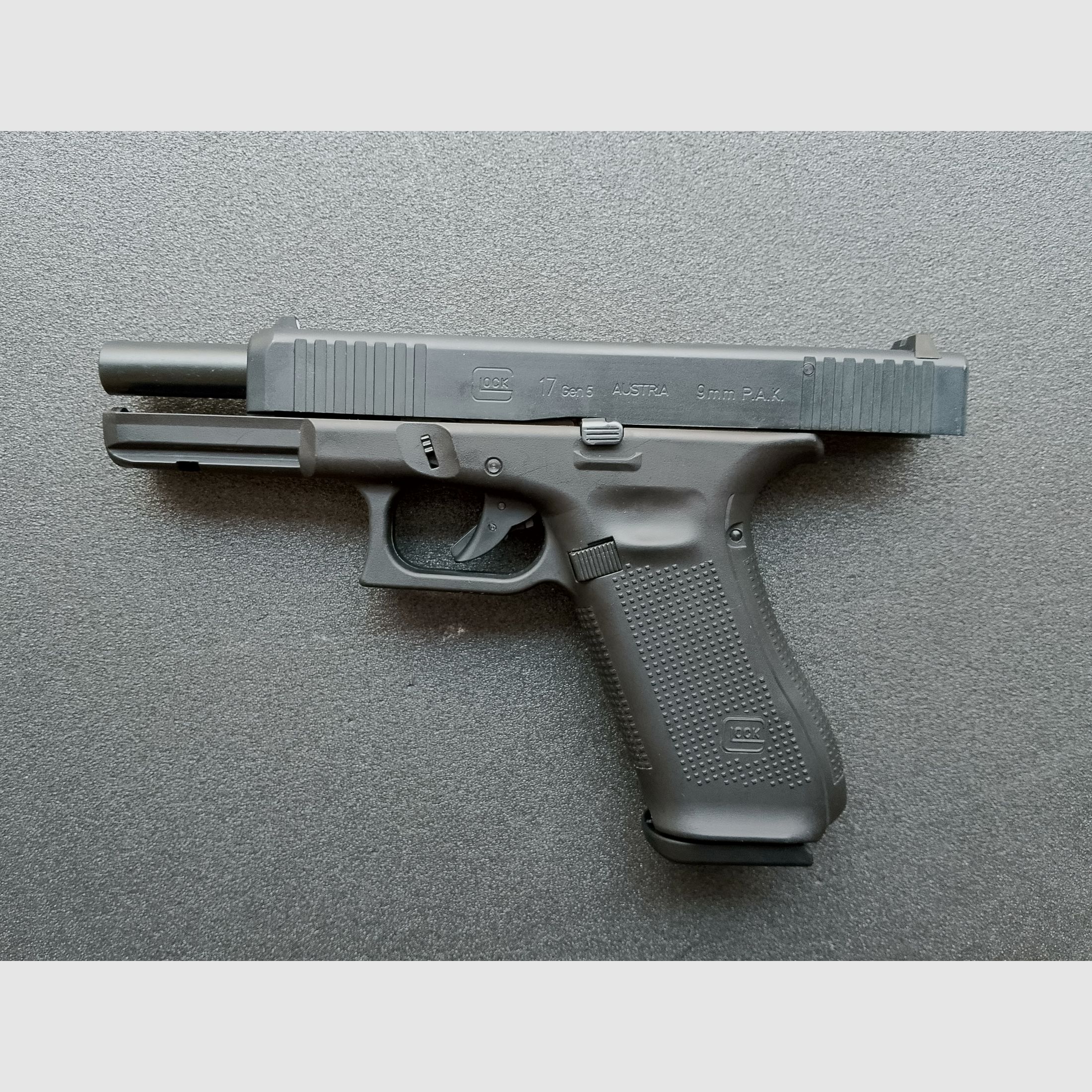 VK Umarex Glock 17 9mm P.A.K. Black