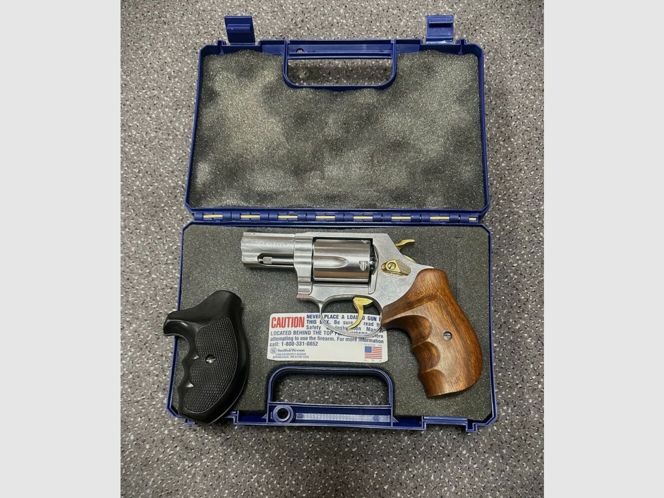 S&W Smith & Wesson 60 - 9