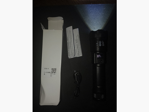 Taschenlampe Strobo funktion Aufladbar usb digital anzeige Zoom tactical Flashlight 