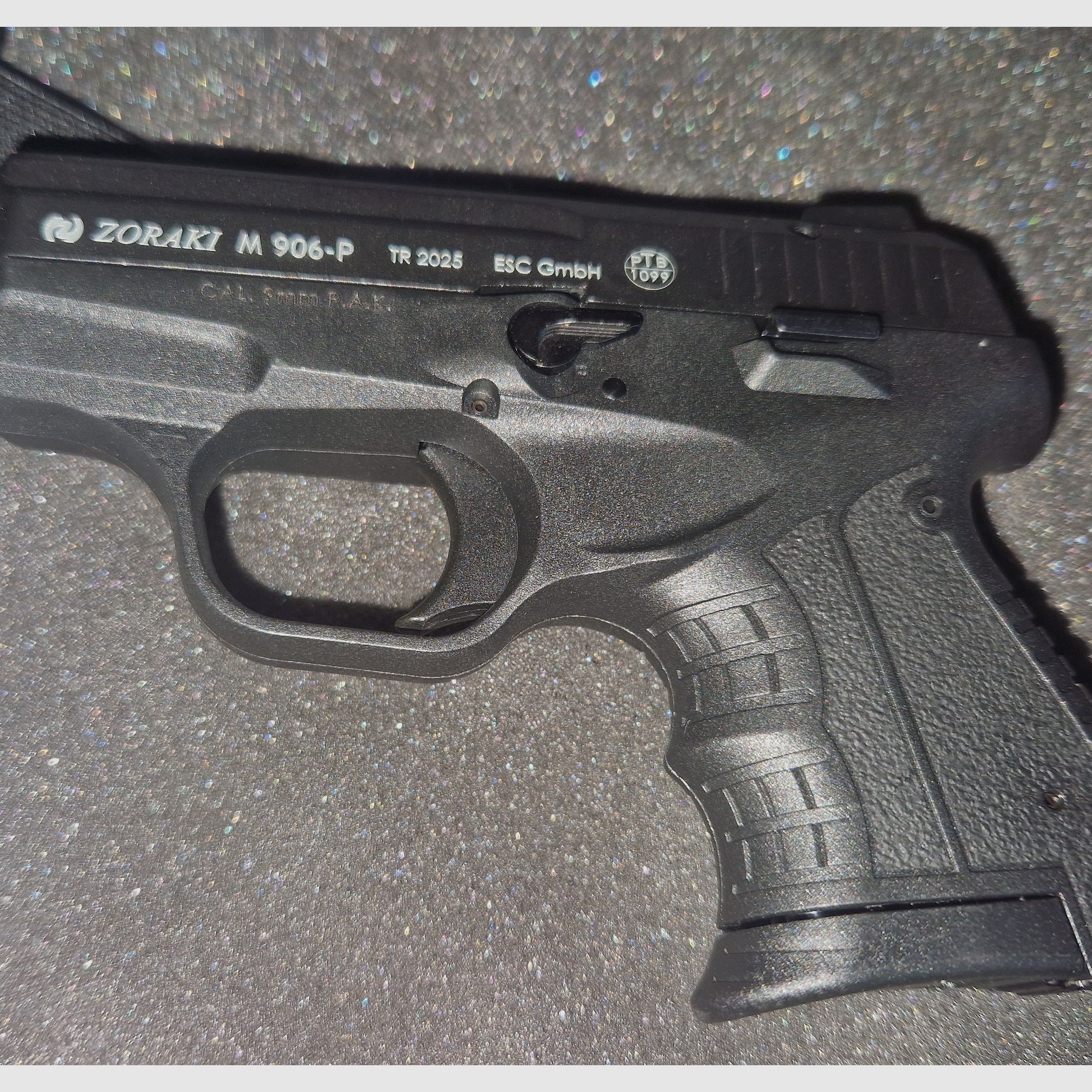Zoraki 906 pistolet à blanc