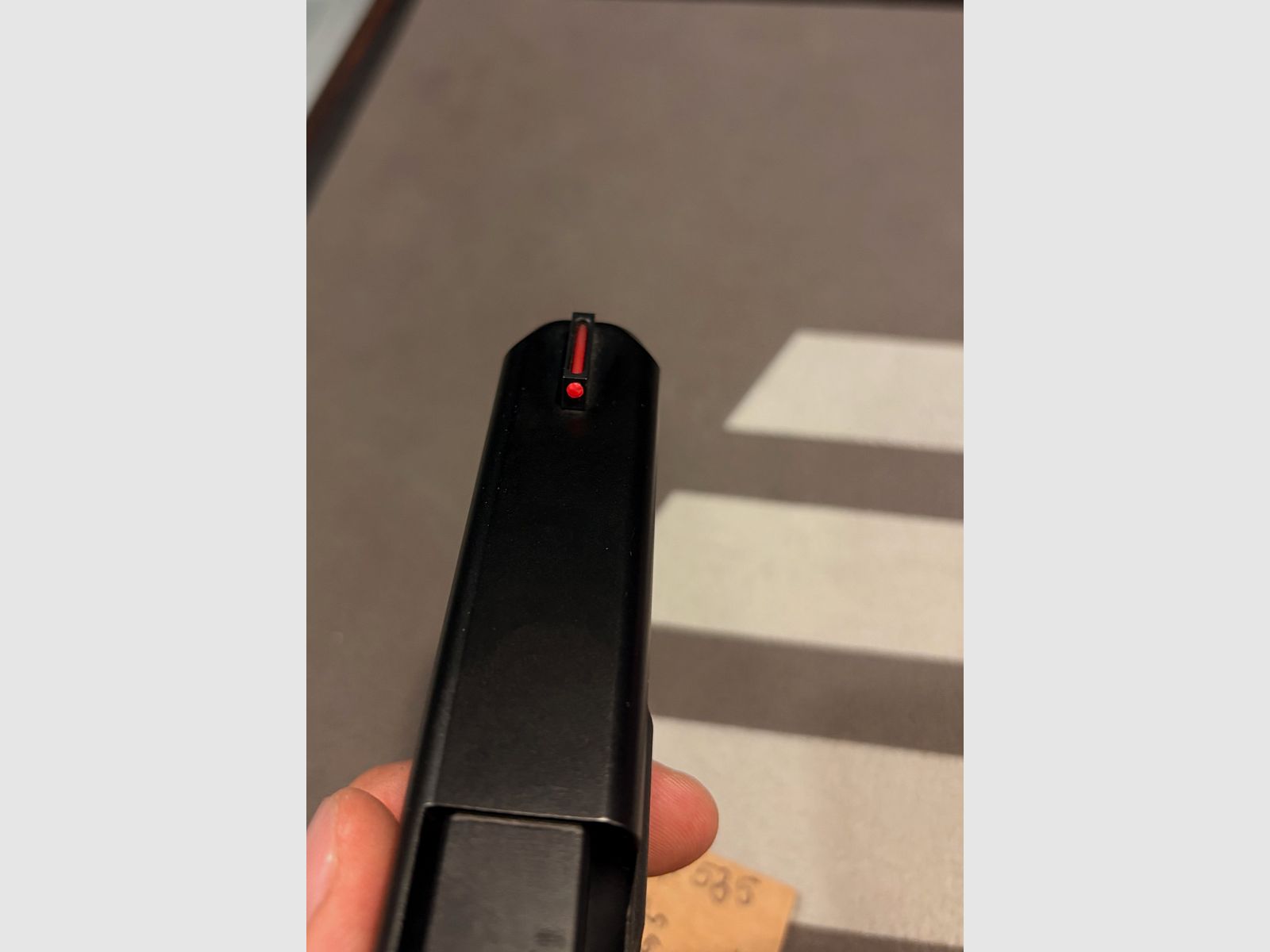Pistola Glock 17 Gen 5 cal. 9x19 con mire in fibra ottica TruGlo – senza caricatore, con scatto modificato. #535, immagine 3 di 3