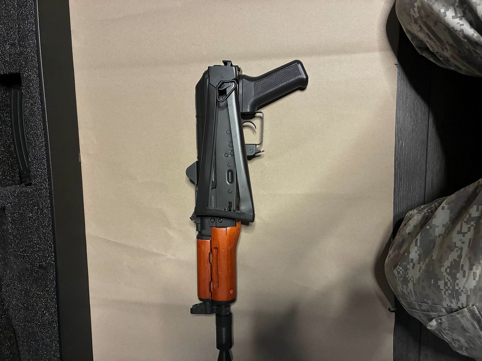 APS AKS74U Airsoft S-AEG 1,4J – OVP + 3 Mid-Caps + Extras