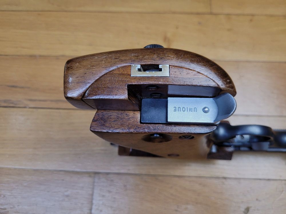Exzellente Unique Modell DES 69 Pistole – Kal. 22LR – Original-Gewicht gemäß Modell – 10 Schuss – Große Präzision – Unverwüstlich – Top Made in France! TBE ++, Bild 8 von 19