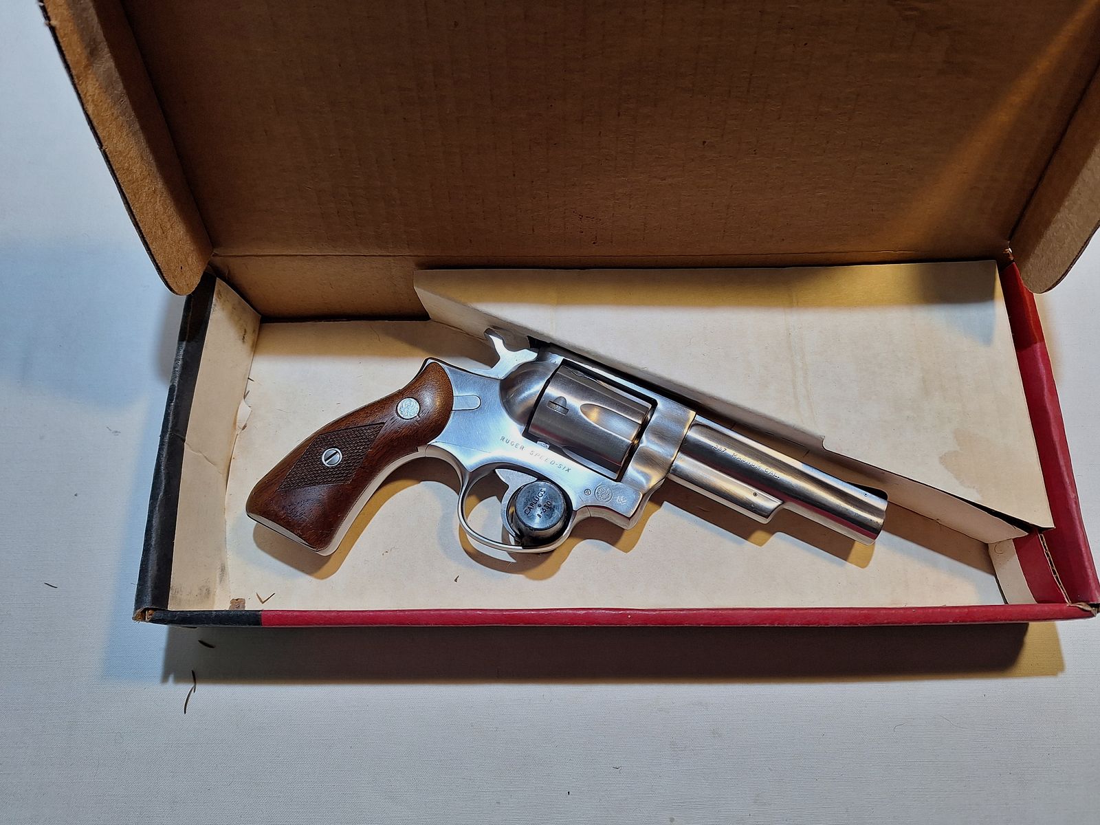 Ruger, stainless steel revolver