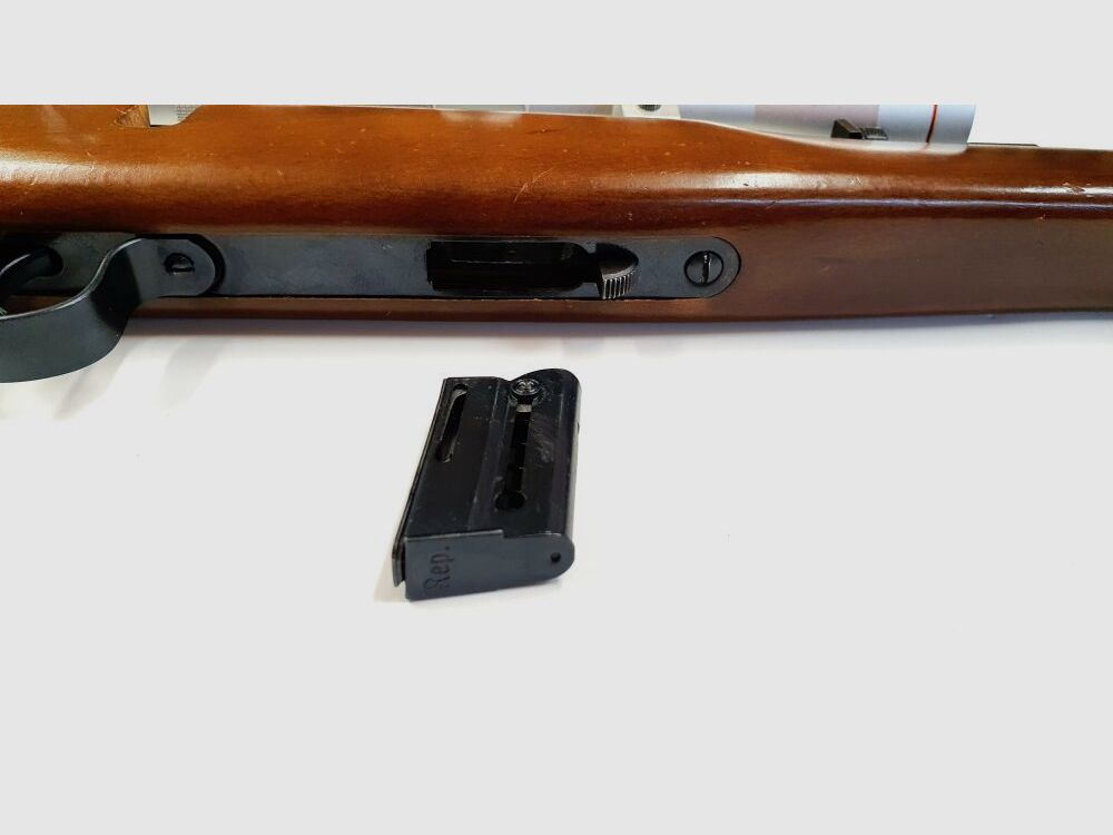 Voere GmbH Furtwangen Germany Repetierer Voere im Kal.22L.r. mit ZF