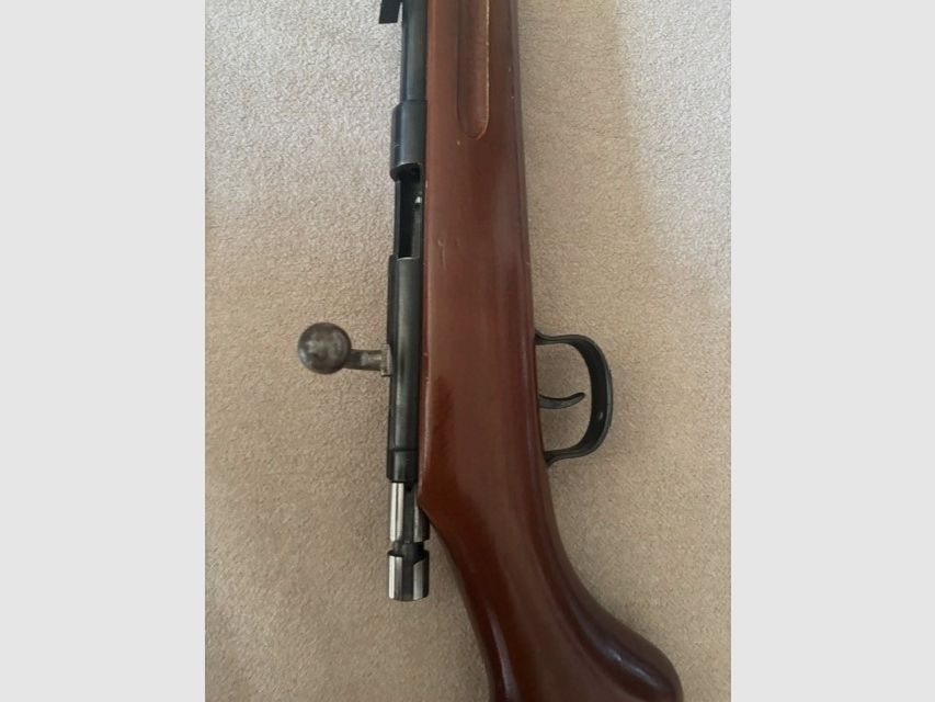 Voere rifle de repetición calibre .22 lfB de un solo disparo caza