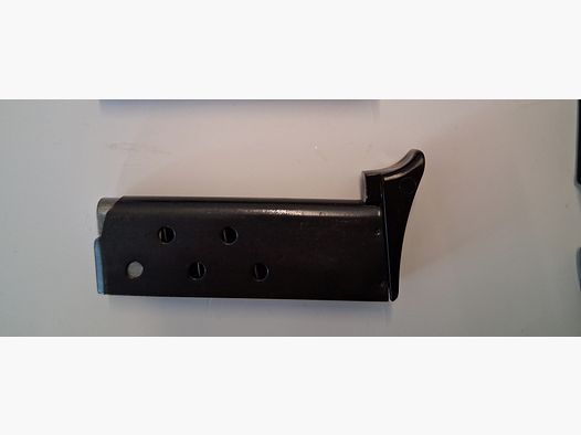 Magazin für Reck P6 Kal. 8 mm P.A.K., (neuwertig)