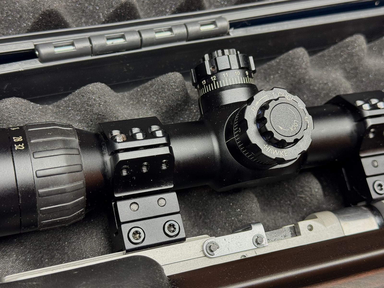 Feinwerkbau FWB 600 Field Target + Hawke Airmax 30 SF 8-32x50 AMX IR + FX Airguns Koffer