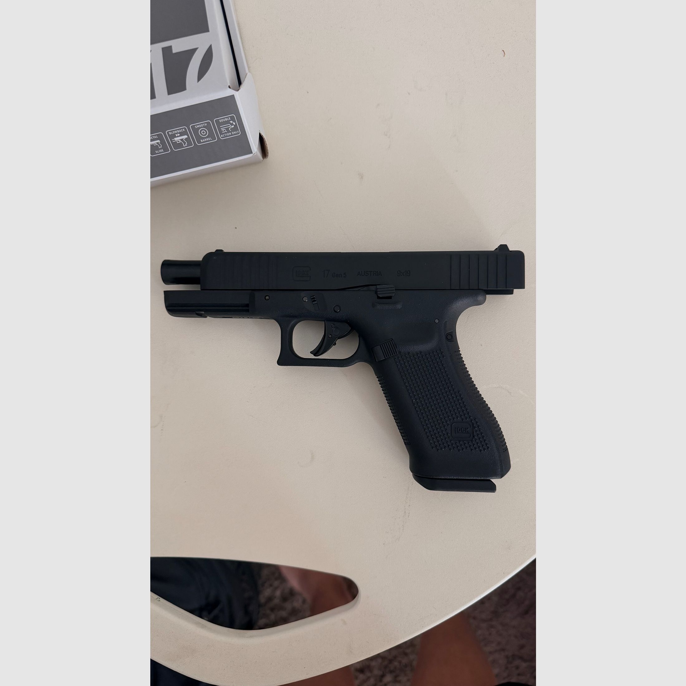 Umarex Glock 17 Gen5 CO₂ 4,5 mm BB Blowback – Comme neuf + OVP + Facture + 8 CO₂ + BBs