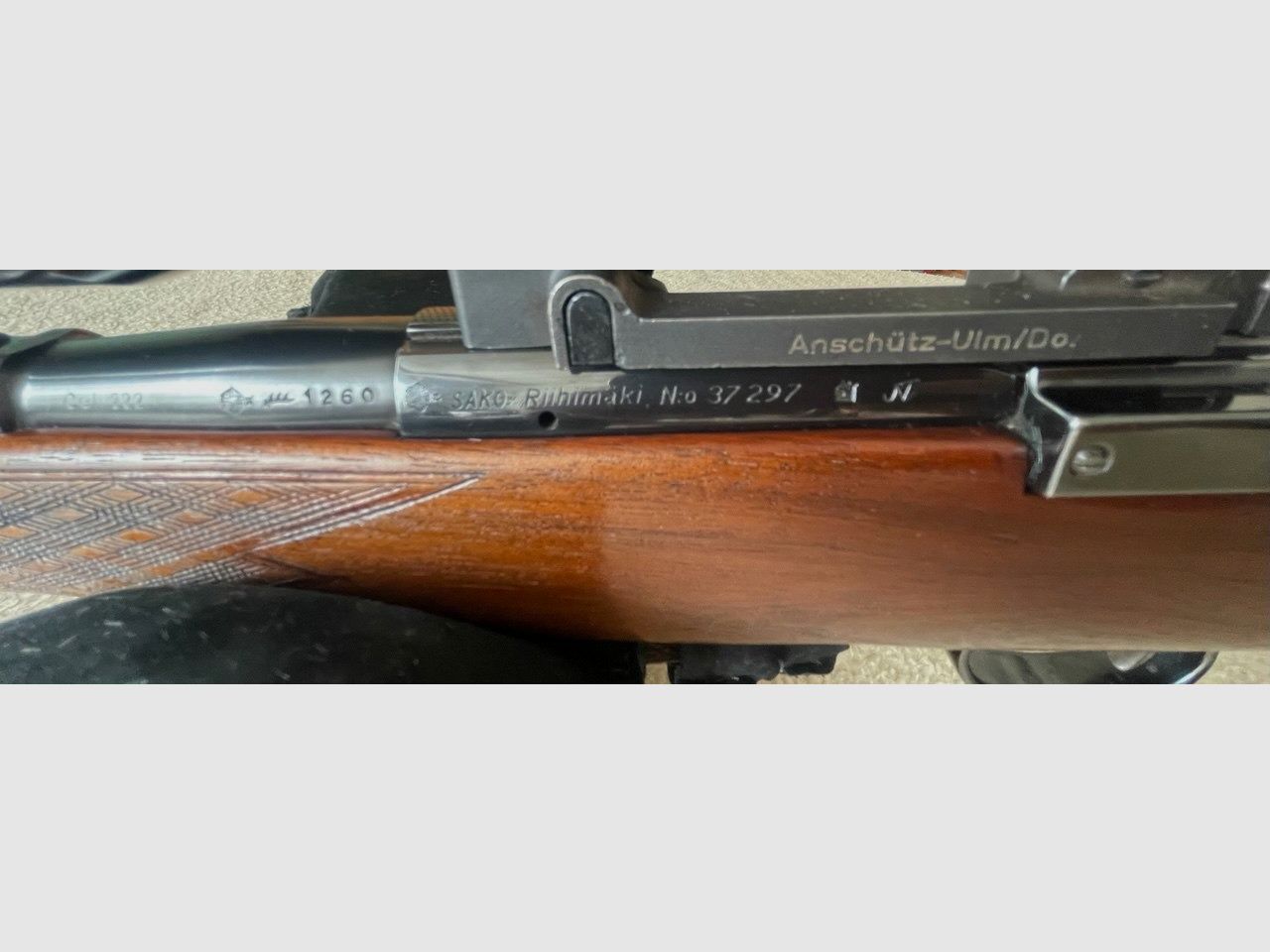 Sako L461 Anschütz in .222 Rem mit Hensoldt Diasta 6x42