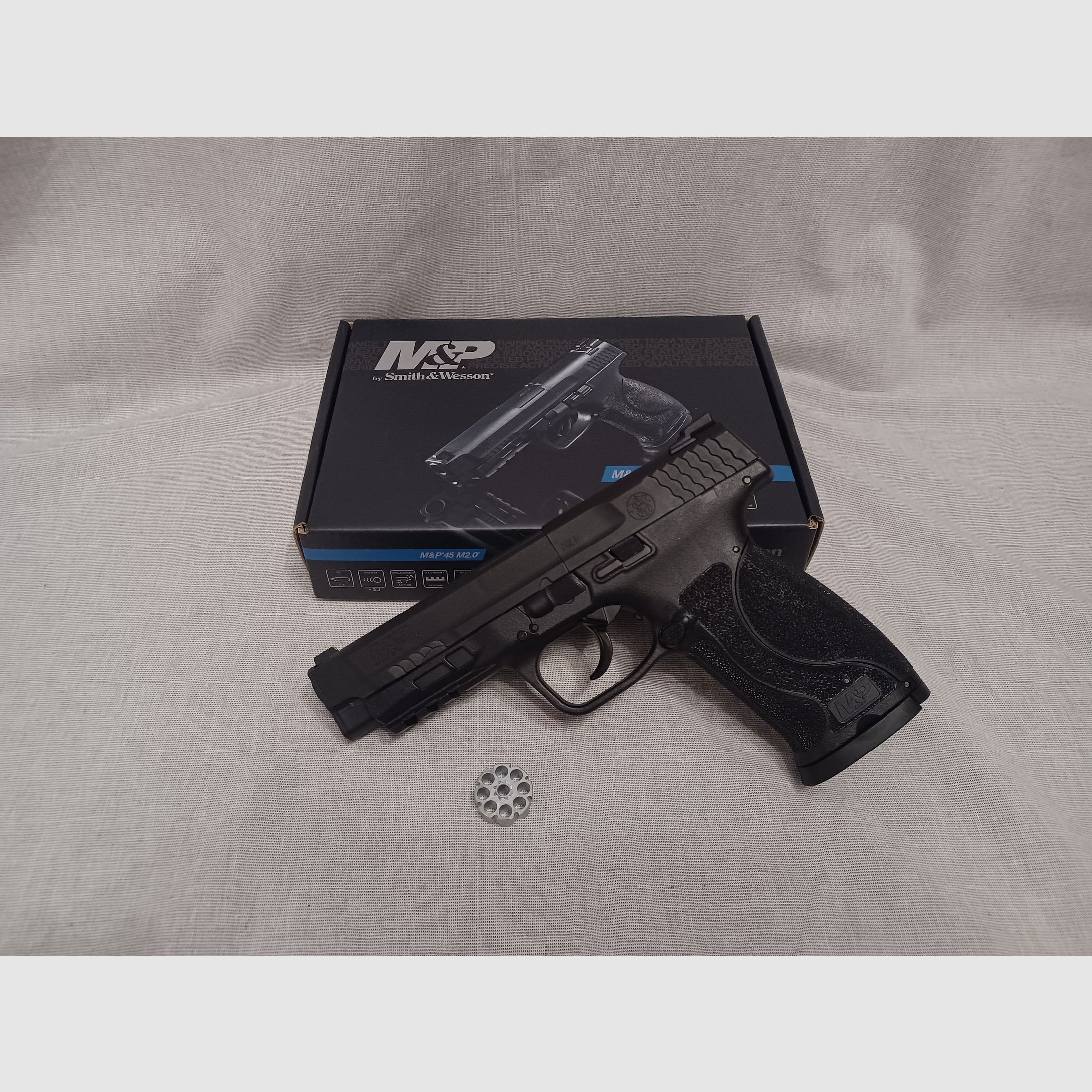 Smith & Wesson M&P 45 M2.0 / 4,5 mm Diabolo / CO2 / Pistole / OVP (48)
