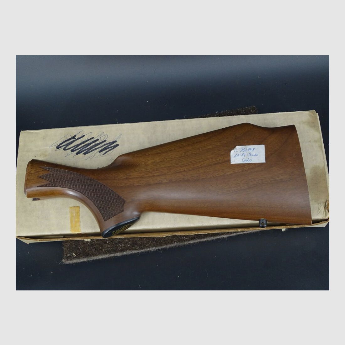 Remington 11-87 Monte Carlo Holzschaft R 102848 LP 349 Euro 11-87
