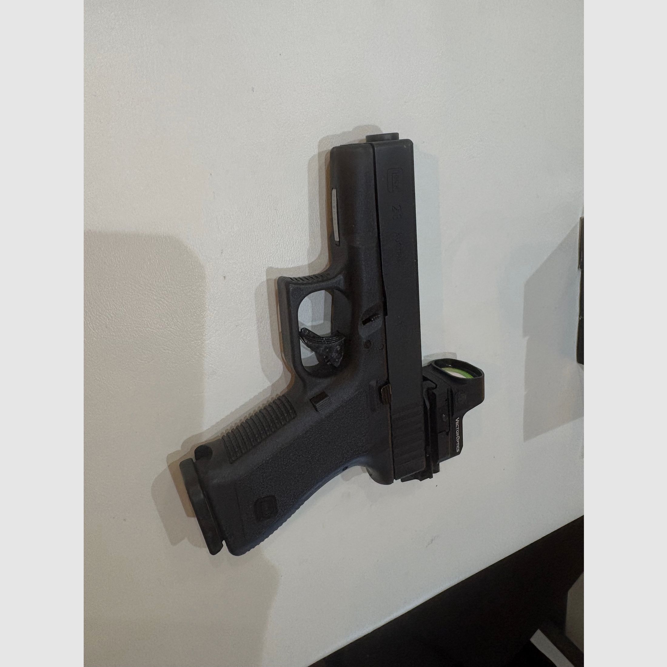 Glock 23 Kaliber 40S&W met 135 schoten munitie Gen 2