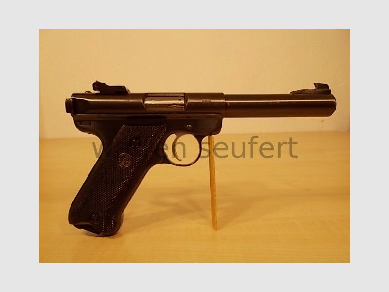 Ruger MarkII Target with spare magazine original packaging