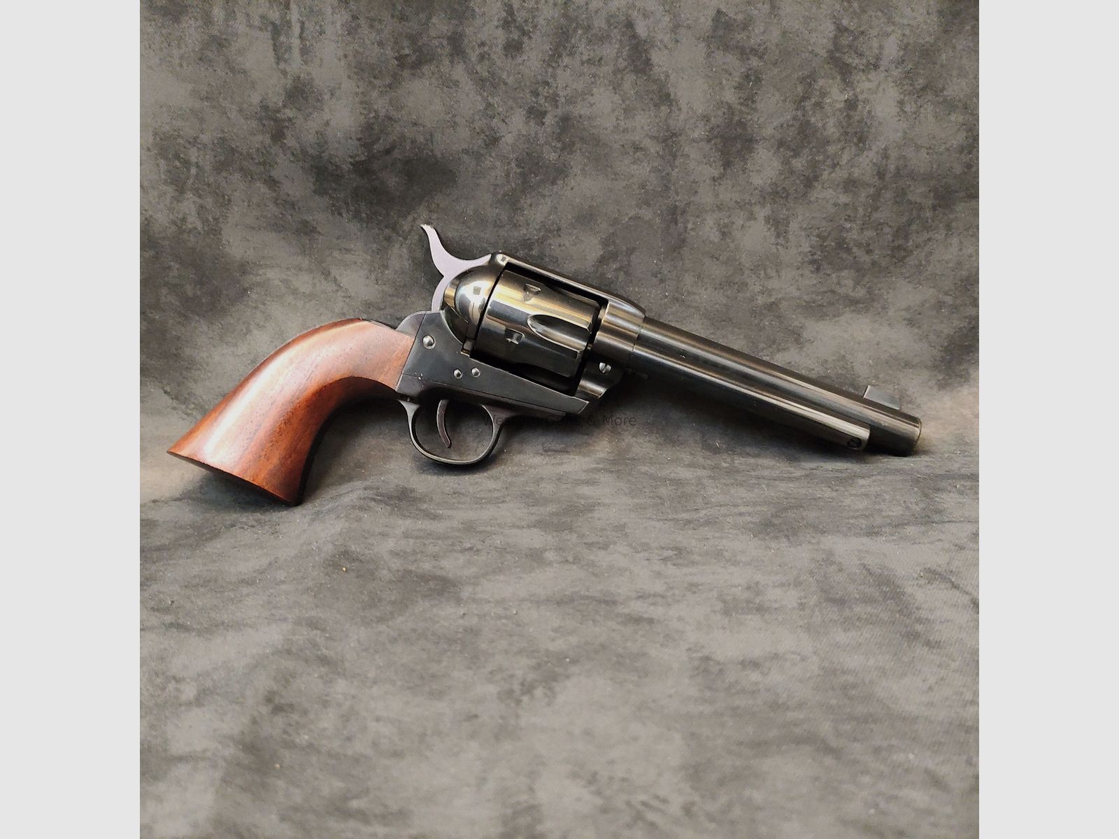 Pietta 1873 S.A Revolver Zwart Staal Kal.22lr.