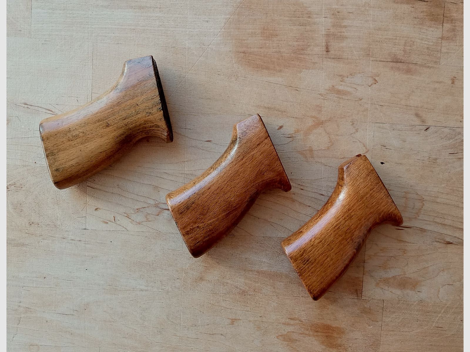 Original frühe Samopal VZ.58 Holz Griffe / Pistolengriffe auch geeignet für CSA Sporter