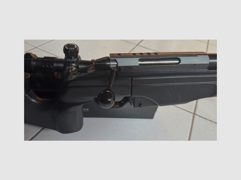 Sako TRG 22 carabina a ripetizione con ottica DD, Nachtfalke Gen. III 5-30x50 HDX