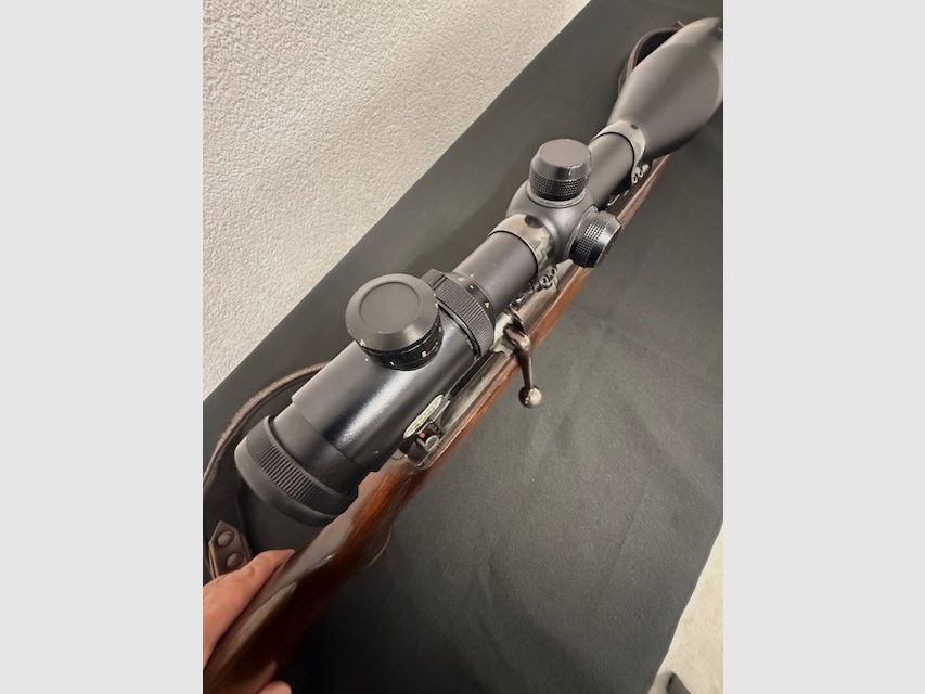 Mauser 66 rifle de caza, rifle de repetición de cerrojo de acción recta, rifle de caza calibre 30-06 en muy buen estado, incl. Tasco Titan 4-12x56 con punto de luz.