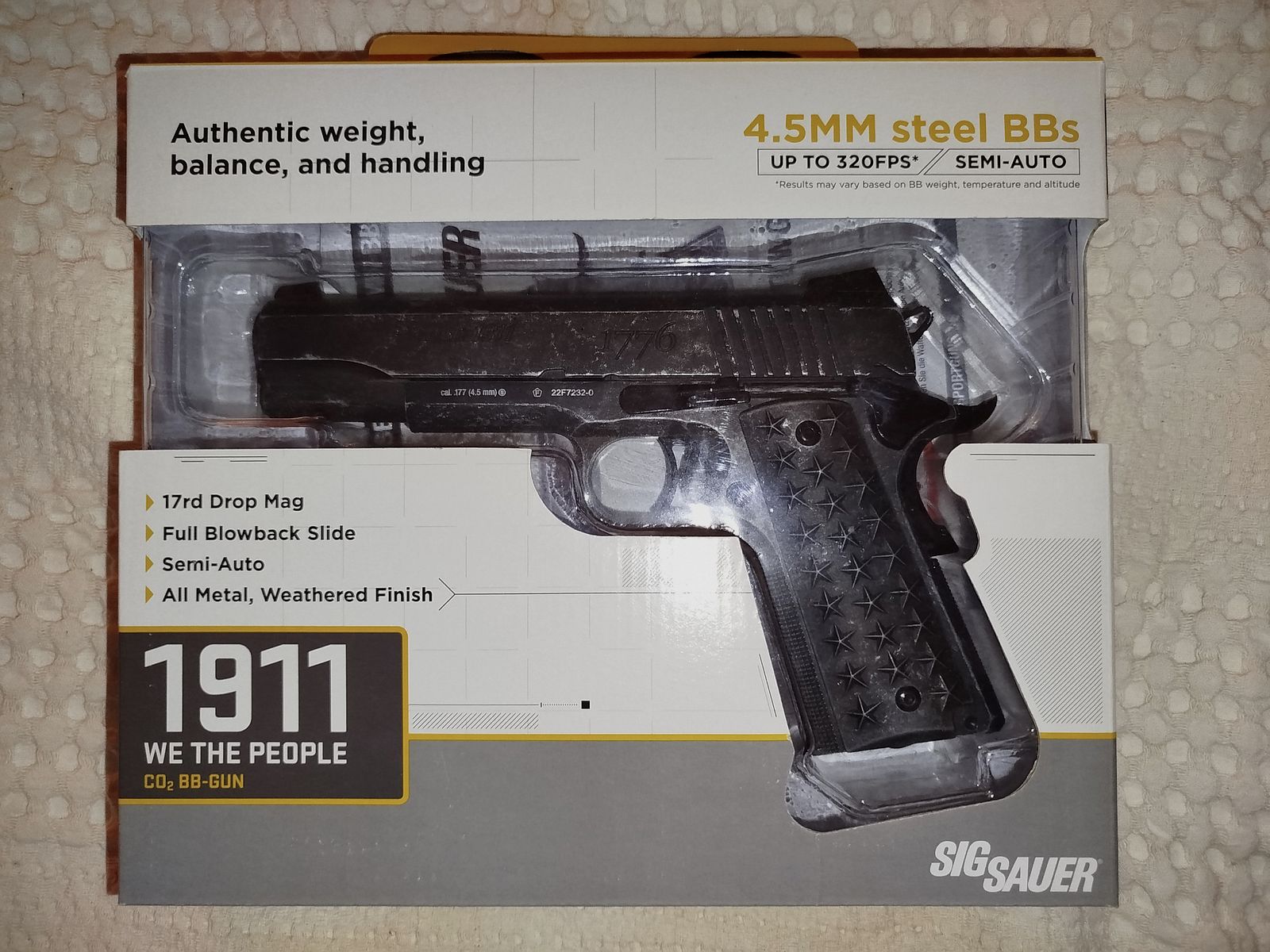 Sig Sauer 1911 WTP + 24 CO2 capsules + pellet trap + 90 targets + 2940 BBs