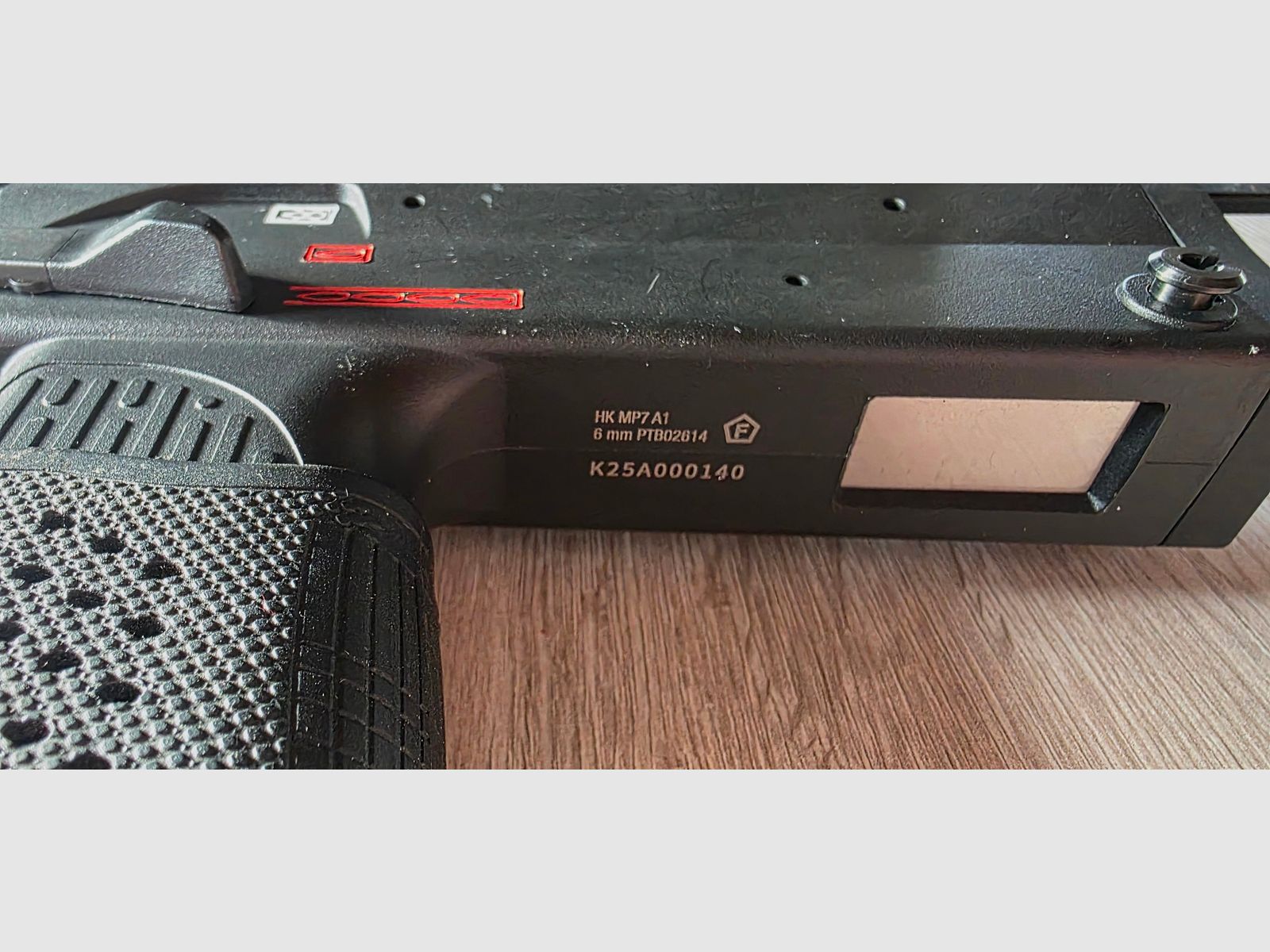 VFC MP7A1 V2 Gbb/Hpa mit Airtac Adapter und Clutch Precision Backplate