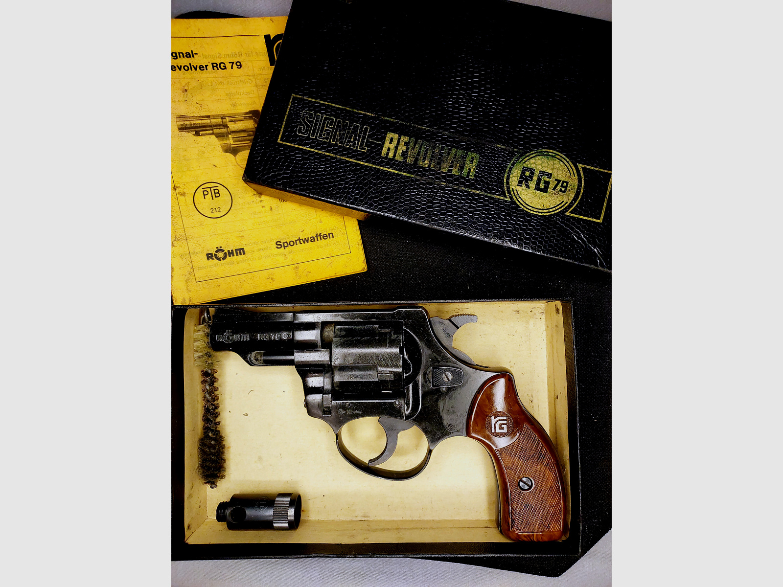 Röhm RG79 Schreckschuss Revolver brüniert (PTB 341) Rg 79 OVP