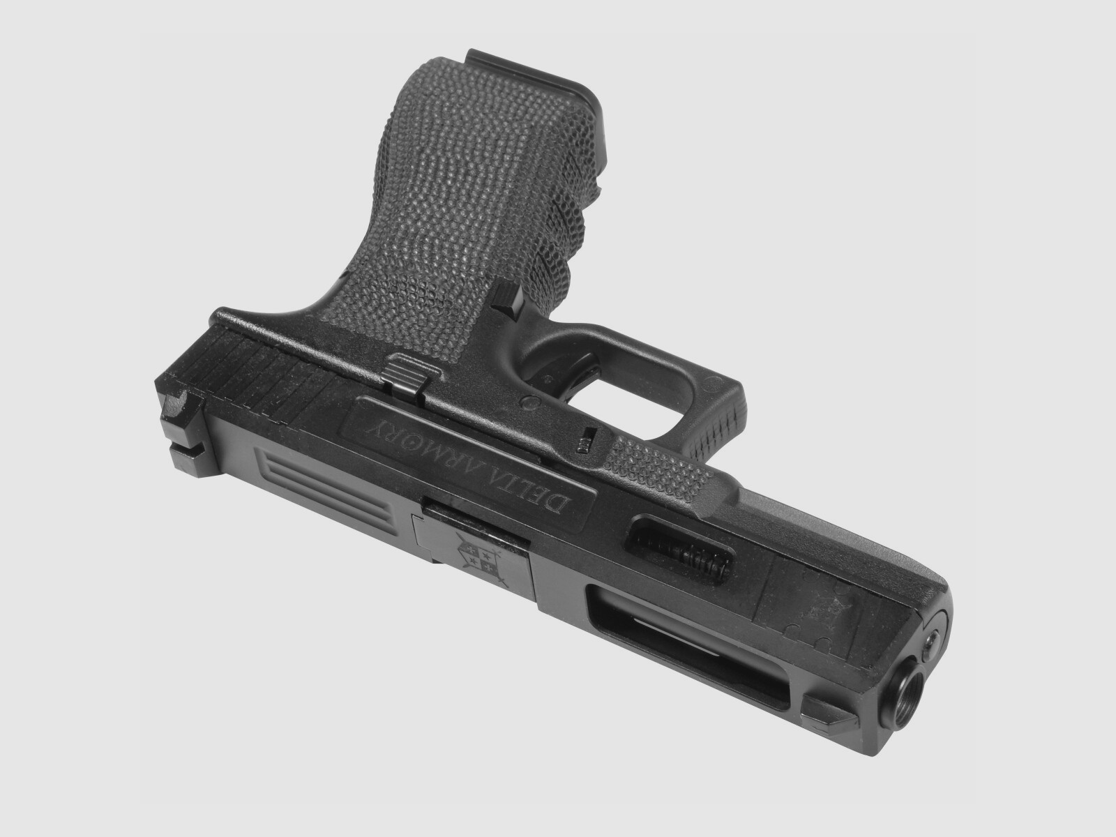 P02 GBB Airsoft Pistole in Schwarz | Delta Armory