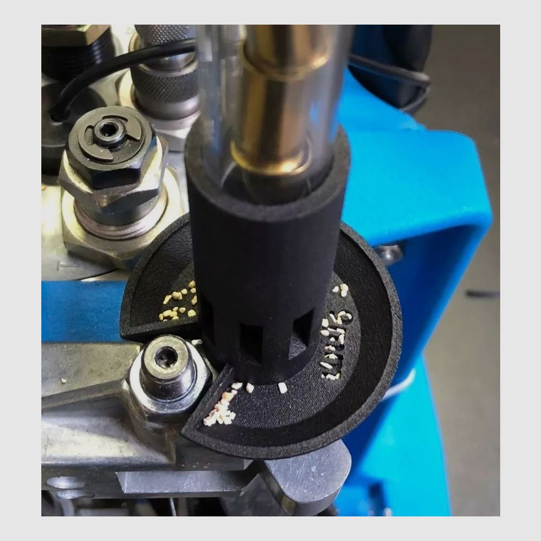 DAA XL650 / XL750 Debris-Out Casefeeder adaptor 9/38 Super